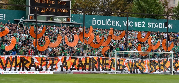 Dění na tribunách: Bohemians - Slavia