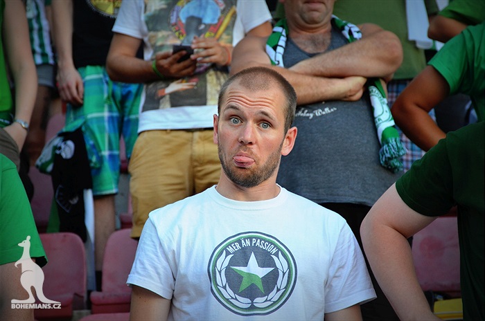 DĚNÍ NA TRIBUNÁCH: Sparta - Bohemians