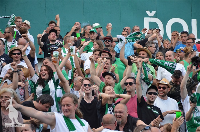DĚNÍ NA TRIBUNÁCH: Bohemians - Karviná