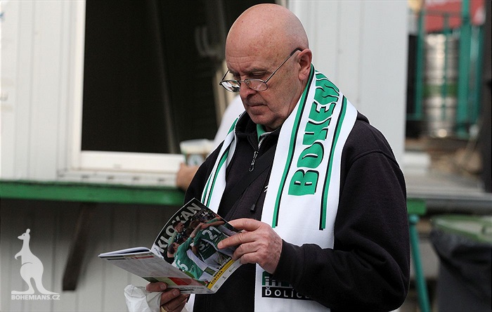 DĚNÍ NA TRIBUNÁCH: Bohemians - Slavia