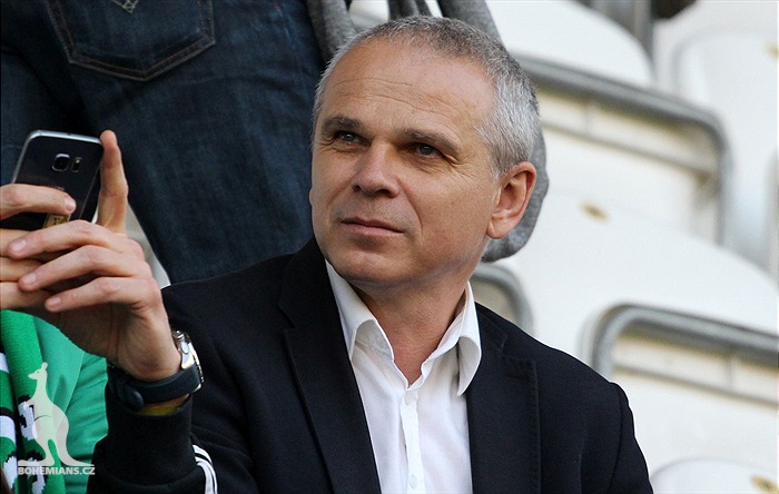 DĚNÍ NA TRIBUNÁCH: Bohemians - Slavia