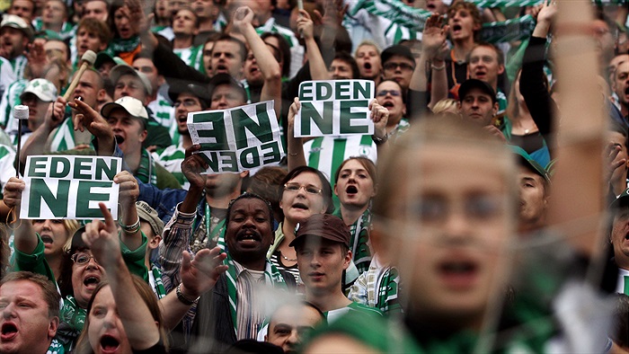 Fanoušci vyjádřili svůj názor na budoucnost stadionu Bohemky.