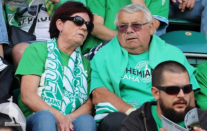 DĚNÍ NA TRIBUNÁCH: Bohemians - Slovácko