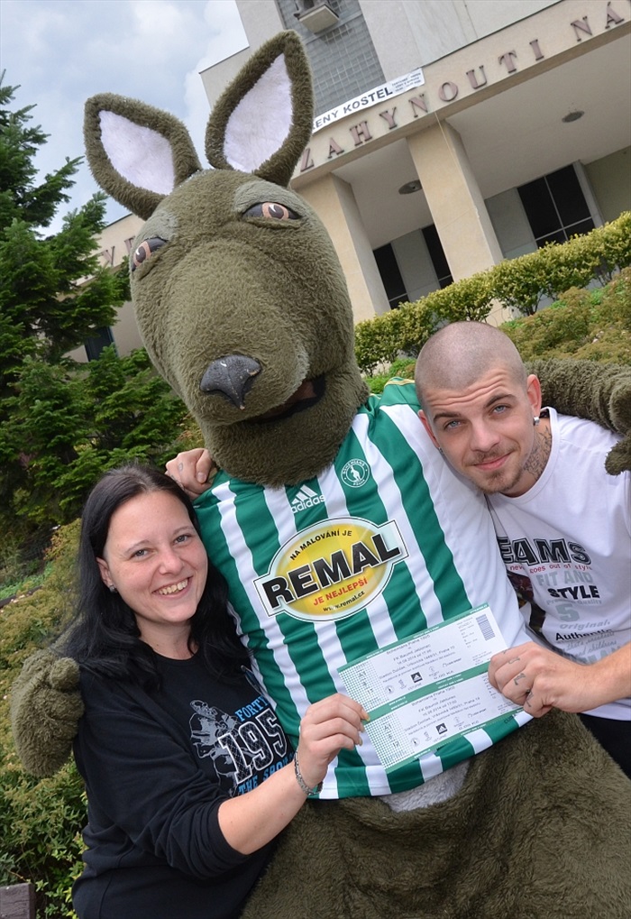 Klokan zval fanoušky ve Vršovicích na fotbal