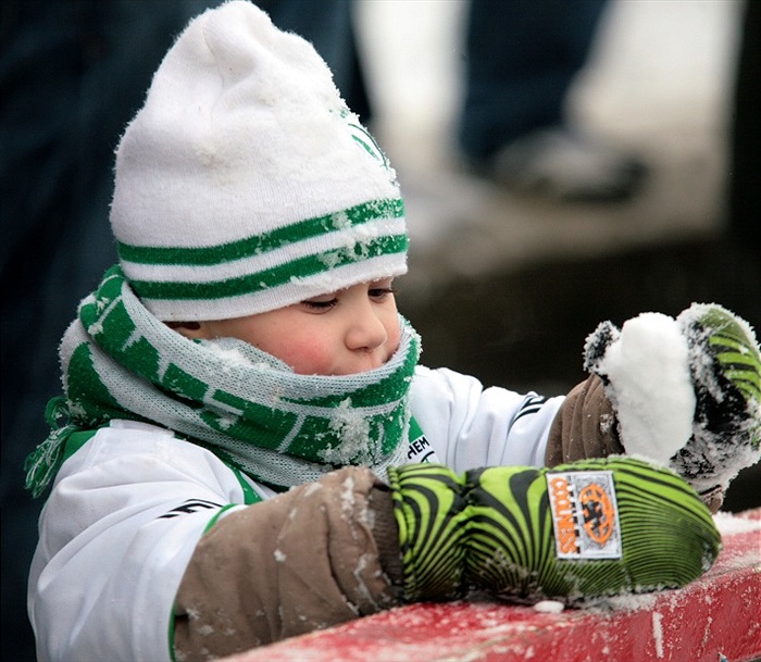 Malí fanoušci Bohemky se bavili především sněhem