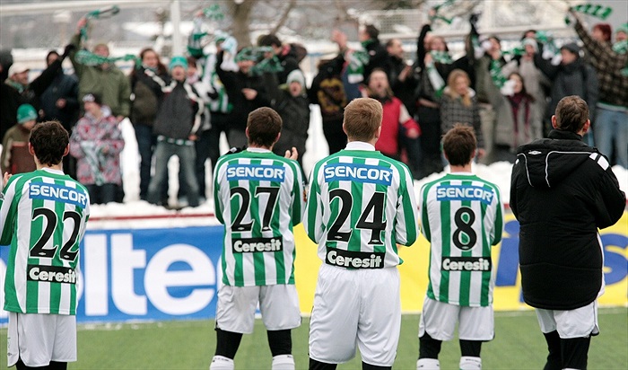 Děkovačka po zápase s Viktorkou