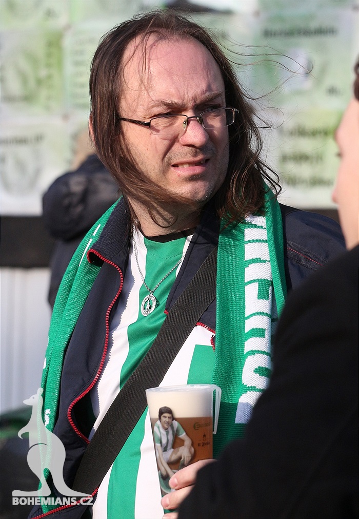 Dění na tribunách: Bohemians - Plzeň