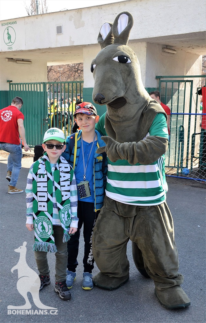 Dění na tribunách, Opava 2019