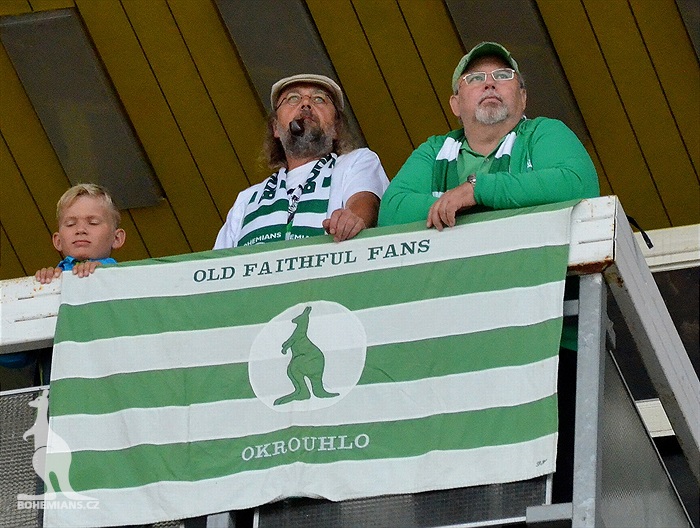 DĚNÍ NA TRIBUNÁCH: Dukla - Bohemians