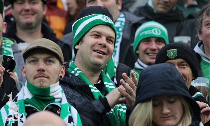 DĚNÍ NA TRIBUNÁCH: Bohemians - Teplice