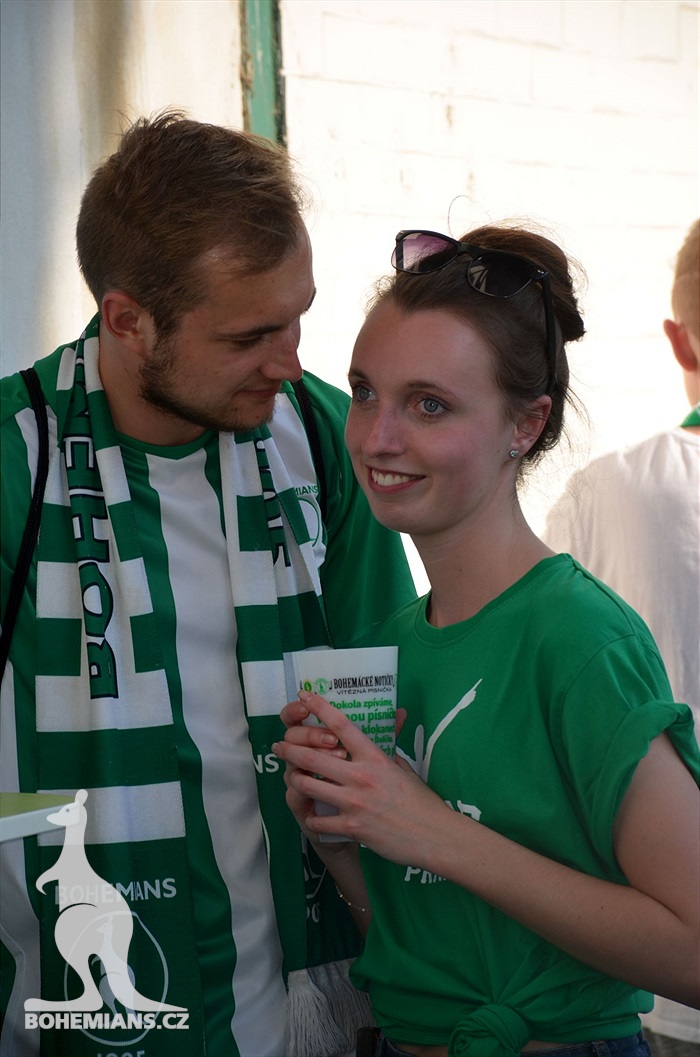 Dění na tribunách Bohemians - Jihlava 1:1