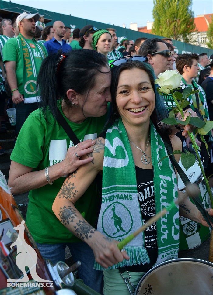 Dění na tribunách Bohemians - Jihlava 1:1