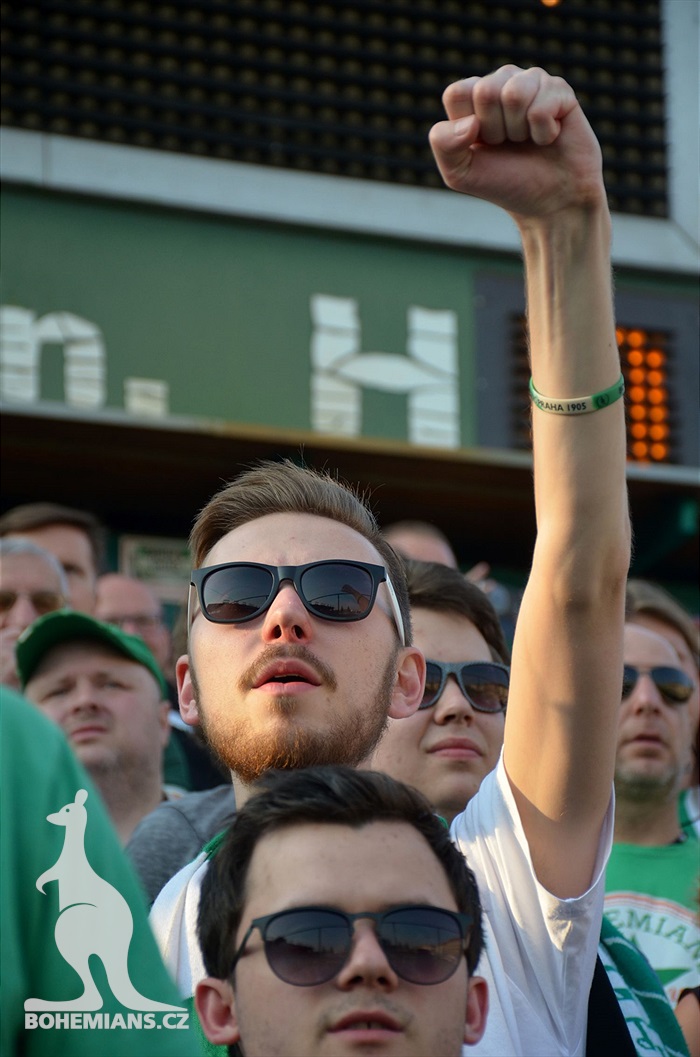 Dění na tribunách Bohemians - Jihlava 1:1
