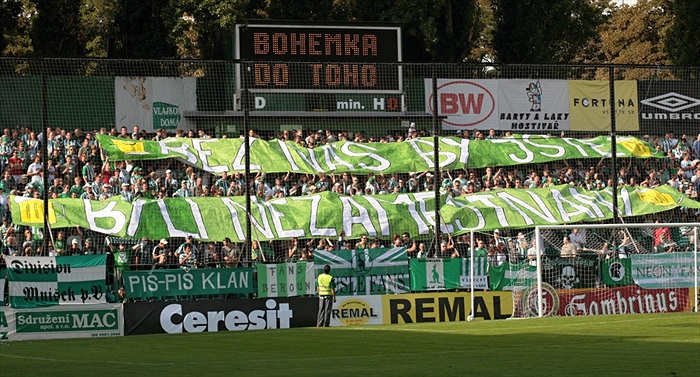 Vtipné choreo směrované návštěvě z města piva.