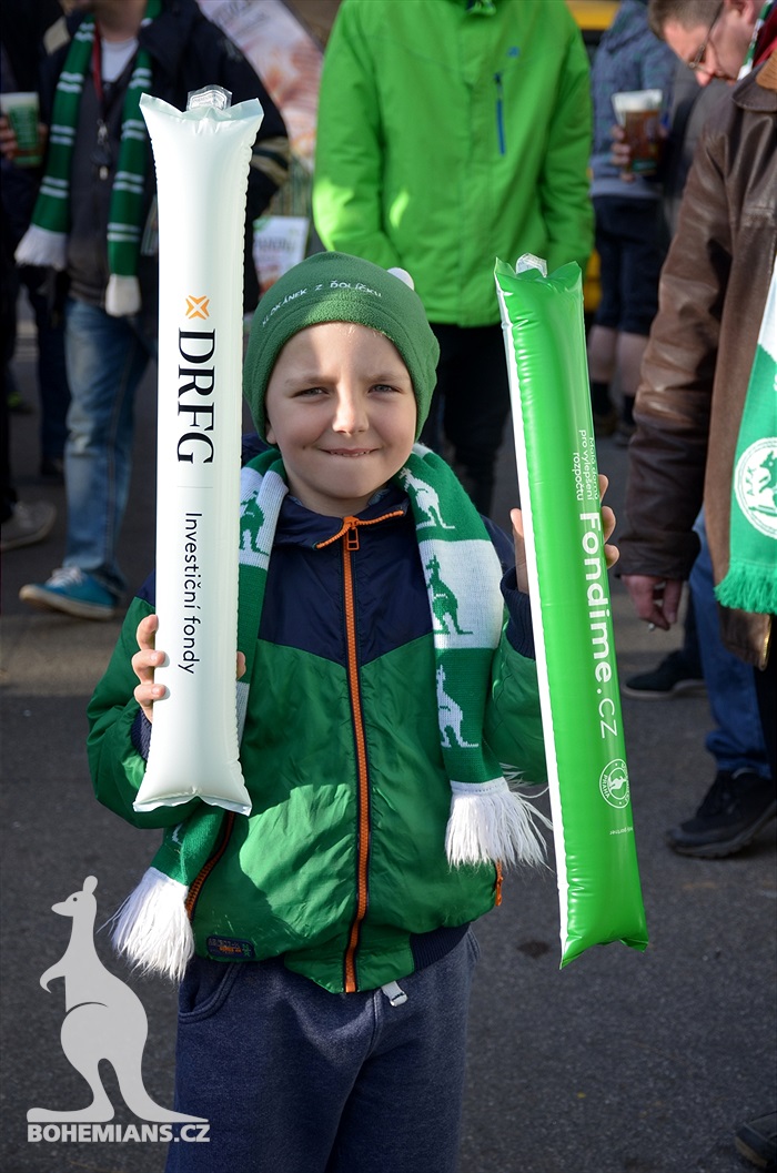 Dění na tribunách: Bohemians - Slovácko