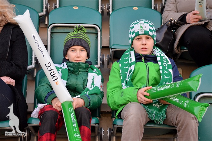 Dění na tribunách: Bohemians - Slovácko