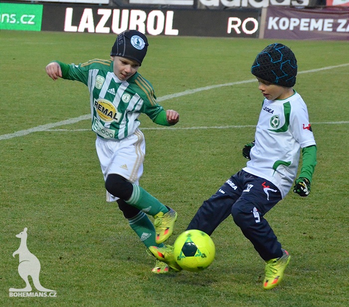 Dění na tribunách: Bohemians - Slovácko