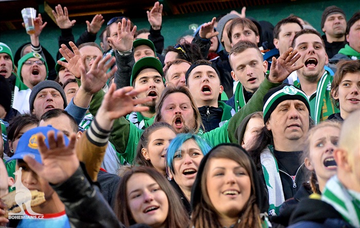 Dění na tribunách: Bohemians - Slovácko