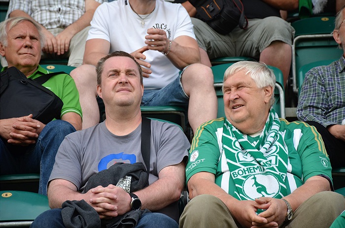 opava_nadstavbajaro_deni na tribunach