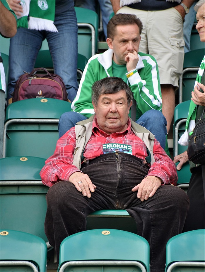 opava_nadstavbajaro_deni na tribunach