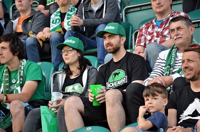 opava_nadstavbajaro_deni na tribunach 