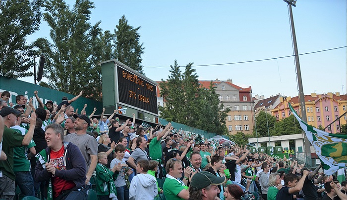 opava_nadstavbajaro_deni na tribunach 