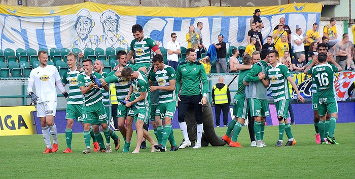 opava_nadstavbajaro_deni na tribunach 