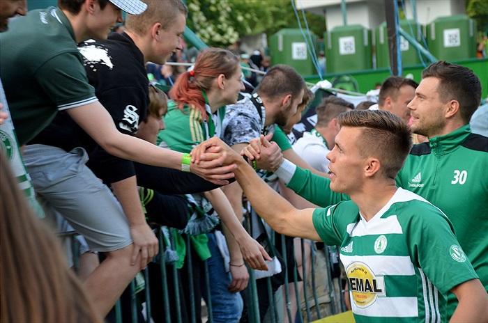 opava_nadstavbajaro_deni na tribunach 