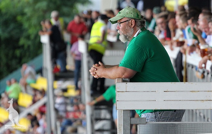 DĚNÍ NA TRIBUNÁCH: Dukla - Bohemians