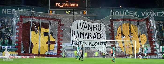 DĚNÍ NA TRIBUNÁCH: Bohemians - Jablonec