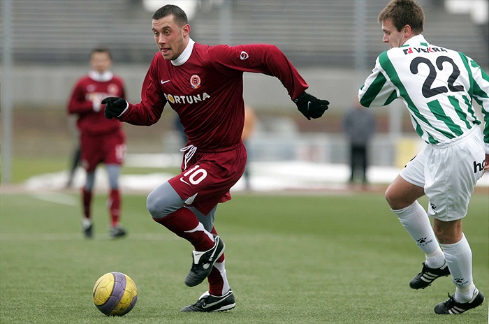 Slepička proti Kotrbovi.