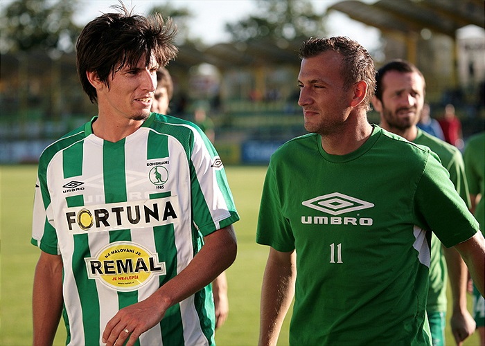 Poločas - střelec branky Adam a posila Róth.