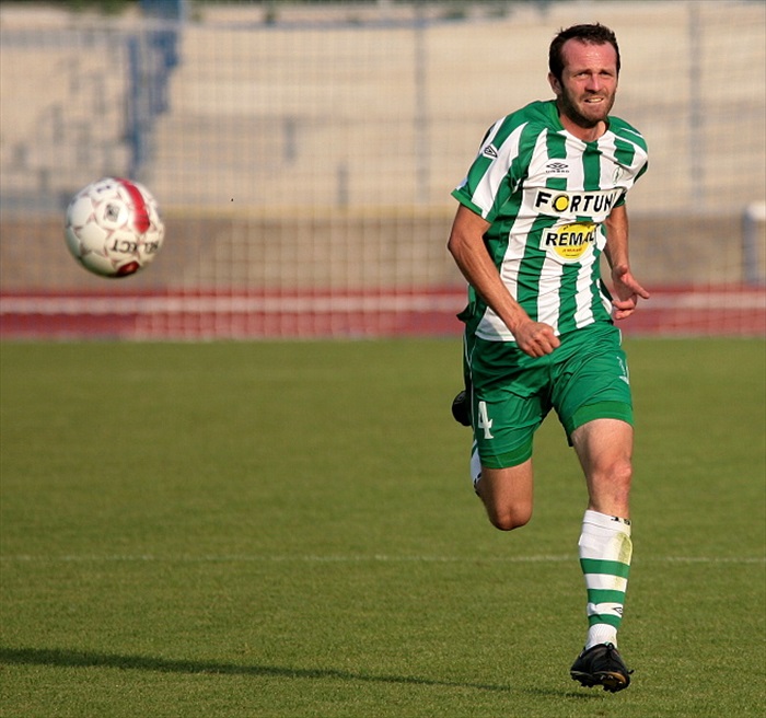 Kunášek - sám voják v poli.