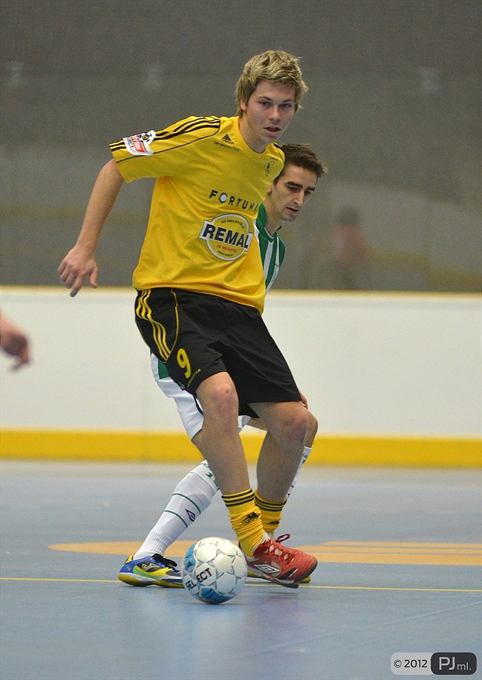 Futsal vs Fotbal 8:1 (4:0)