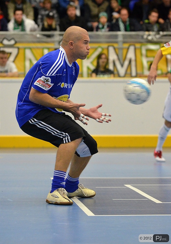 Futsal vs Fotbal 8:1 (4:0)