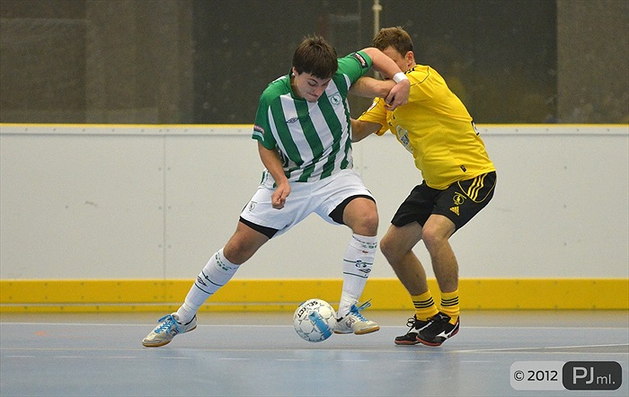 Futsal vs Fotbal 8:1 (4:0)