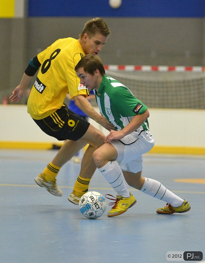 Futsal vs Fotbal 8:1 (4:0)