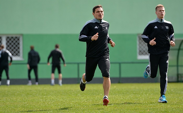 Rozcvičení před utkáním se Slavií