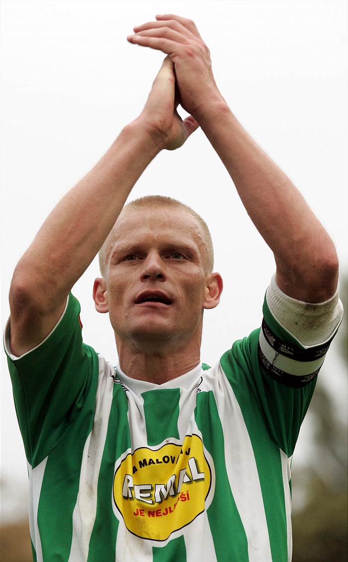 Slezi děkuje divákům.