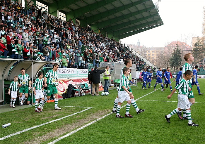 Klokani nastupují...