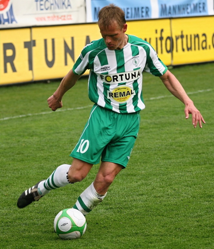 Dalibor Slezák v základní sestavě.