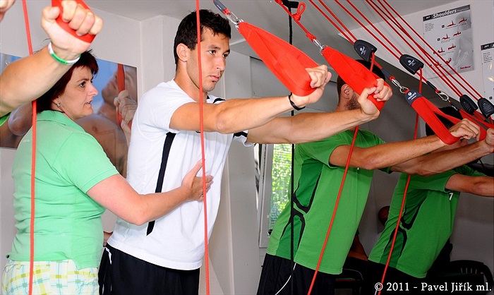 Klokani v rukou fyzioterapeutky Alice Hamáčkové