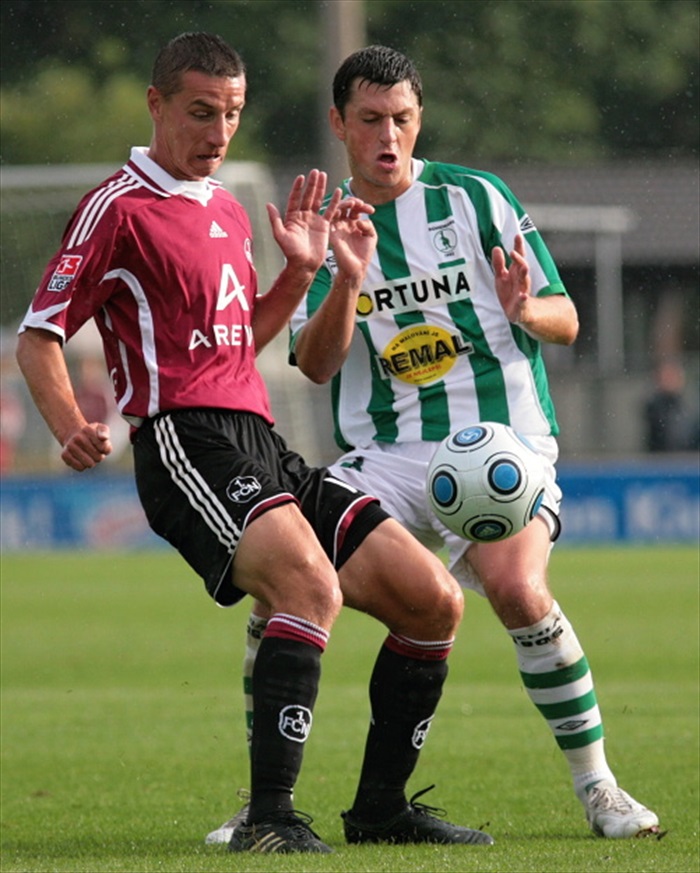 Hrdlička v defenzivní práci.