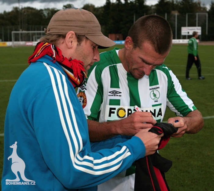 Marek Nikl byl středem zájmu domácích fanoušků a německých médií.