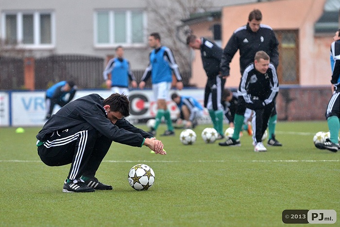 V úterý pokračovala příprava na hřišti