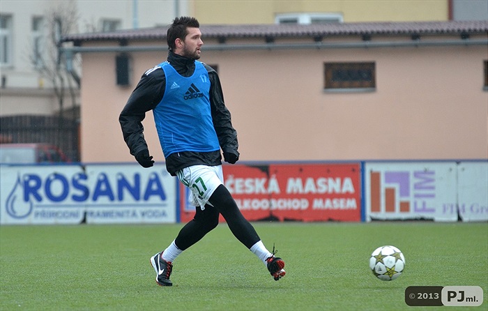 V úterý pokračovala příprava na hřišti