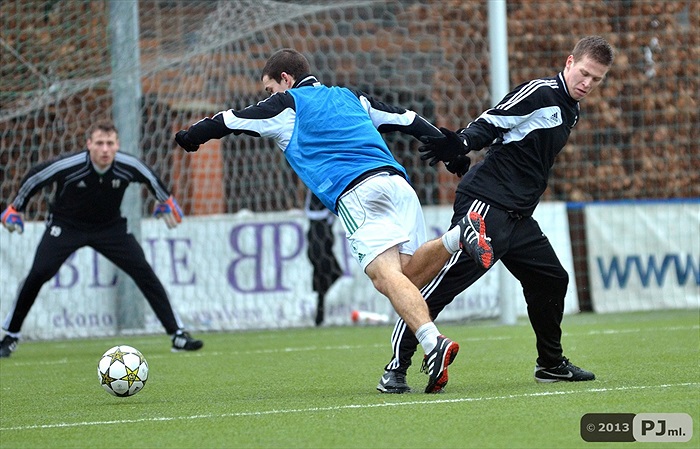 V úterý pokračovala příprava na hřišti