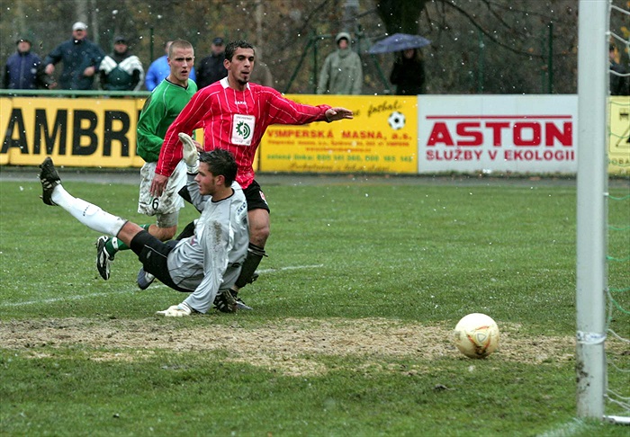 Dominik Rodinger inkasuje potřetí  (Prachatice - Bohemians, podzim 2004)