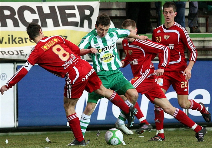 Moravec mezi třemi.