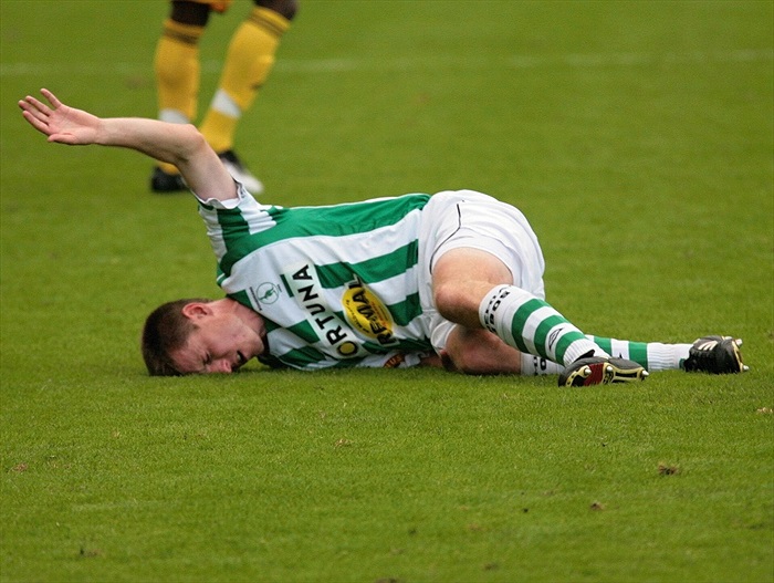 Rychlík po tvrdém zákroku.